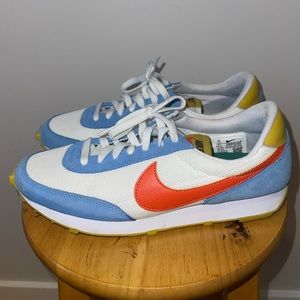 Nike Daybreak Sneakers size 9.5